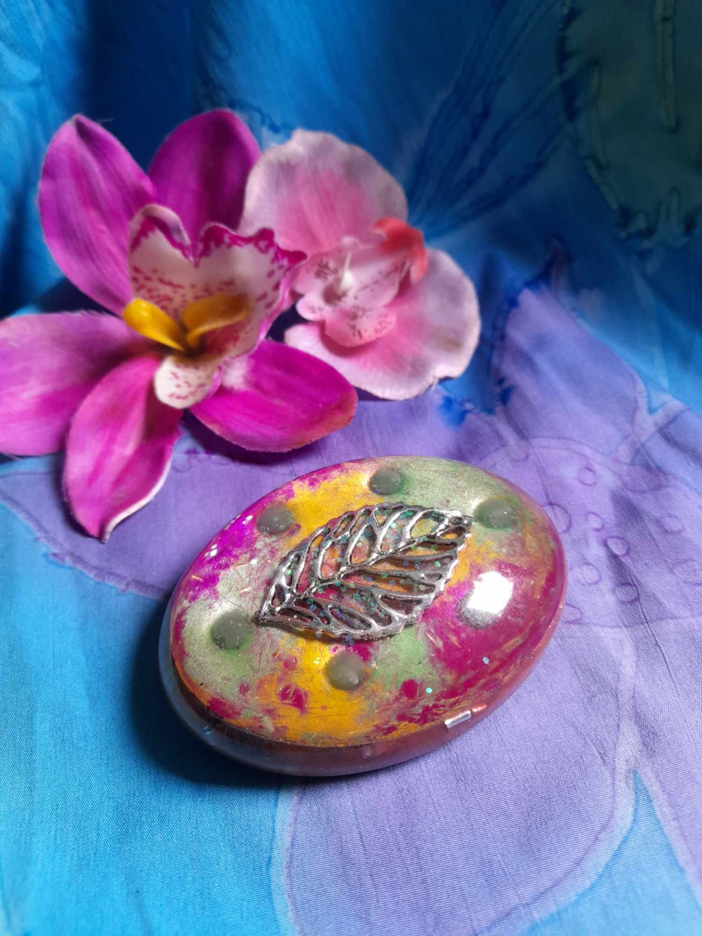 Orgonite à poser galet ' Beauté Elfique '