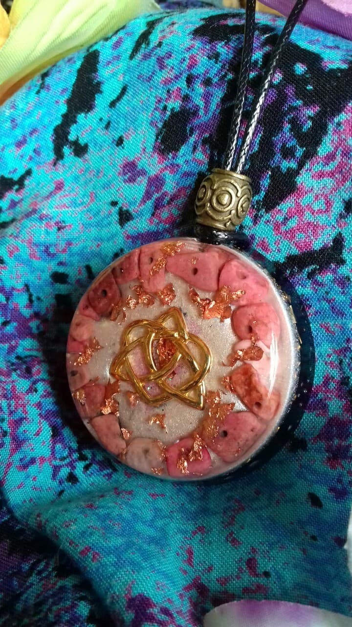 Orgonite Grand pendentif rond ' Beautiful Link '