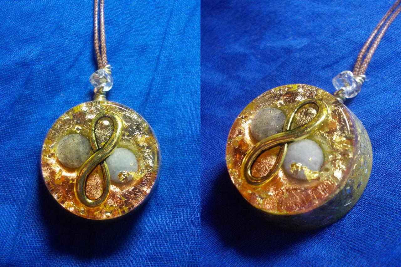 Orgonite pendentif ' Cosmic Infinity ' 